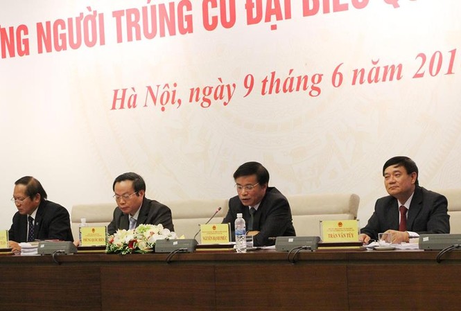 Công bố danh sách đại biểu Quốc hội khoá XIV Các đại biểu tại buổi họp báo chiều 9/6