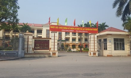 Phó Thủ tướng yêu cầu làm rõ vụ 'cả nhà làm quan' ở Kim Thành Phó Thủ tướng yêu cầu làm rõ vụ 'cả nhà làm quan' ở Kim Thành