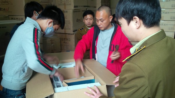 Thiết bị nhà bếp Trung Quốc đội lốt 'hàng hiệu' Đức, Ý Thiết bị nhà bếp Trung Quốc đội lốt 'hàng hiệu' Đức, Ý