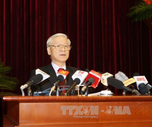 Tổng Bí thư: Suy thoái, 'tự diễn biến' có thể gây hậu quả khôn lường Tổng Bí thư Nguyễn Phú Trọng phát biểu khai mạc Hội nghị. Ảnh: Trí Dũng/TTXVN