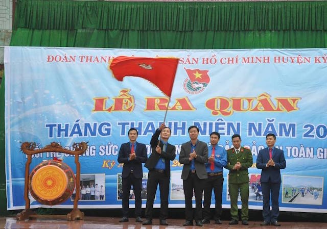 Sôi nổi các hoạt động ra quân hưởng ứng tháng Thanh niên Lễ ra quân Tháng Thanh niên năm 2017 tại huyện Kỳ Anh.