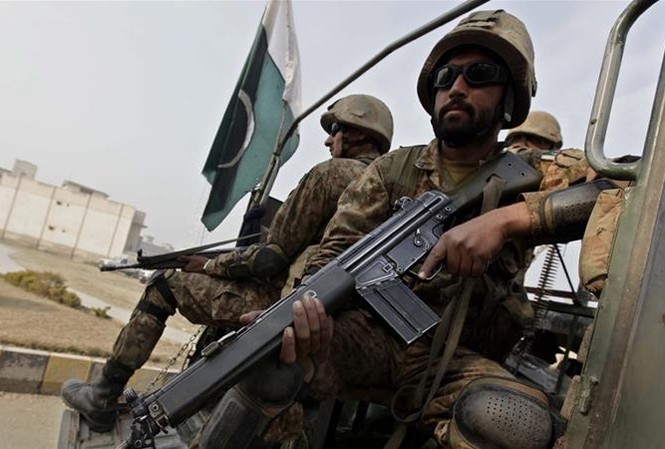 Quân đội Pakistan tuyên bố thủ lĩnh cấp cao Taliban đầu hàng có tổng cộng 558 nghi phạm khủng bố đã đầu hàng lực lượng an ninh kể từ khi chiến dịch chống khủng bô được phát động hồi tháng 2/2017.