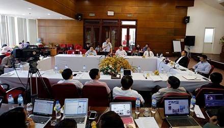Sau cầu Bến Thuỷ, làm chính sách miễn giảm tại mọi trạm thu phí Toàn cảnh buổi toạ đàm