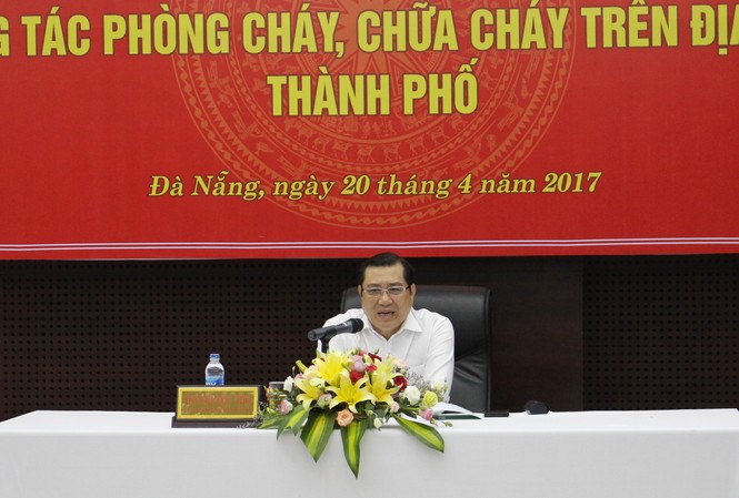 Chủ tịch Đà Nẵng: Mỗi hộ dân phải có bình chữa cháy, biết sử dụng Chủ tịch UBND thành phố Đà Nẵng Huỳnh Đức Thơ. Ảnh: Giang Thanh.