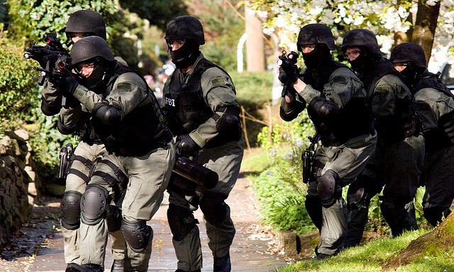 Đặc nhiệm SWAT và những điều ít biết Nhiệm vụ của các đội SWAT bao gồm: Chống tội phạm có vũ trang, giải cứu con tin, chống khủng bố, đặc biệt xâm nhập các địa điểm nguy hiểm.