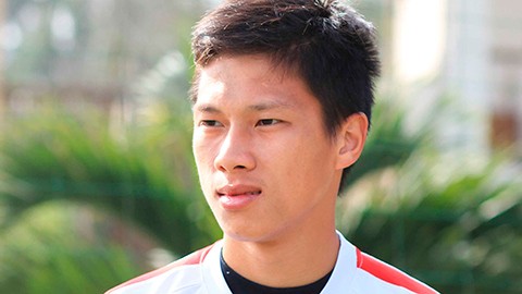 Hậu vệ HA.GL sang Hàn Quốc học thầy của Park Ji Sung Anh Tài