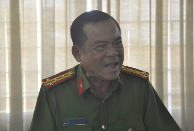Công an Long An nói gì vụ chặn xuất cảnh nguyên Giám đốc Sở Y tế? Công an Long An nói gì vụ chặn xuất cảnh nguyên Giám đốc Sở Y tế?