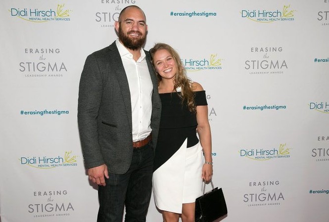 'Nữ hoàng' võ đài UFC Ronda Rousey sắp lên xe hoa Cặp đôi tuyên bố sắp kết hôn