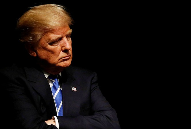 Mỹ cân nhắc trừng phạt Nga và Iran Tổng thống Mỹ Donald Trump đang cân nhắc trừng phạt Nga và Iran.