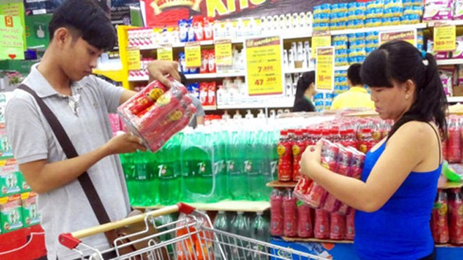 Ngành nước giải khát Việt: Nhìn lại lối rẽ của doanh nghiệp nội Nước giải khát đang được định vị là ngành “hot” nhất trong nhóm hàng thực phẩm tiêu dùng nhanh.