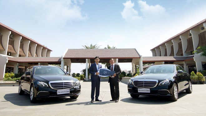 Khu nghỉ dưỡng xanh tiếp tục đồng hành cùng thương hiệu Mercedes-Benz Trước đây, Palm Garden Beach Resort & Spa đã đầu tư 3 chiếc E 250 (W212) cho dịch vụ chuyên chở cao cấp