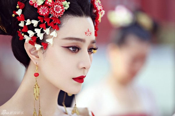 Đọ nhan sắc 16 Võ Tắc Thiên của điện ảnh Trung Hoa Đọ nhan sắc 16 Võ Tắc Thiên của điện ảnh Trung Hoa