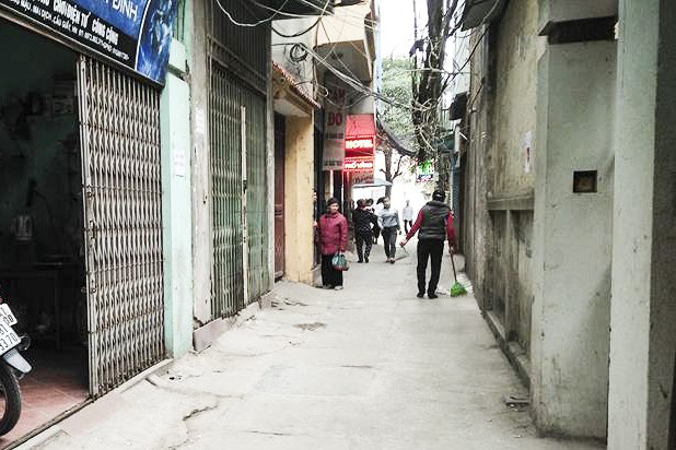 Chủ nhà trọ sinh viên đột tử trong đêm Con ngõ nơi xảy ra vụ việc.