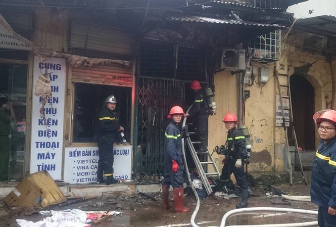 Cháy rụi căn nhà vắng chủ trên đường Lê Duẩn Hiện trường vụ cháy.