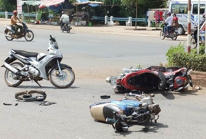 33 người chết vì tai nạn giao thông ngày đầu năm 33 người chết vì tai nạn giao thông ngày đầu năm