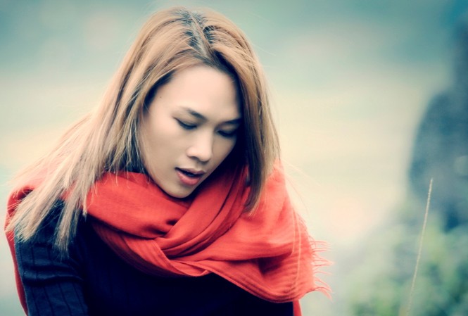 Nửa đêm, Mỹ Tâm nhận sai và khen nhạc sĩ Vũ Xuân Hùng dễ thương Mỹ Tâm nhận sai và công khai xin lỗi nhạc sĩ Vũ Xuân Hùng.
