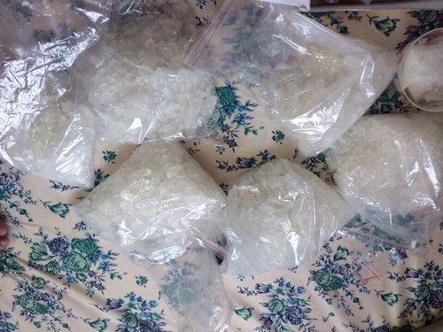 Phá đường dây ma túy, thu giữ 7 kg 'hàng đá' Các gói ma túy đá tang vật của nhóm Thắng