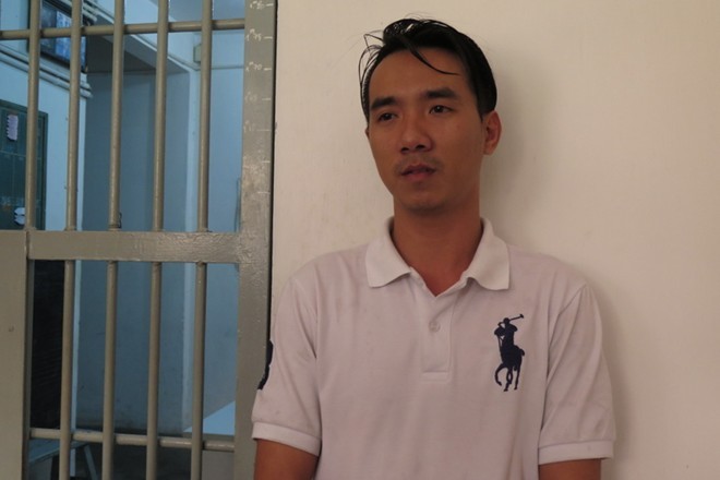 Bảo vệ khách sạn tìm 'dịch vụ vui vẻ' cho các 'quý ông' "Tú ông" Nghĩa tại cơ quan công an