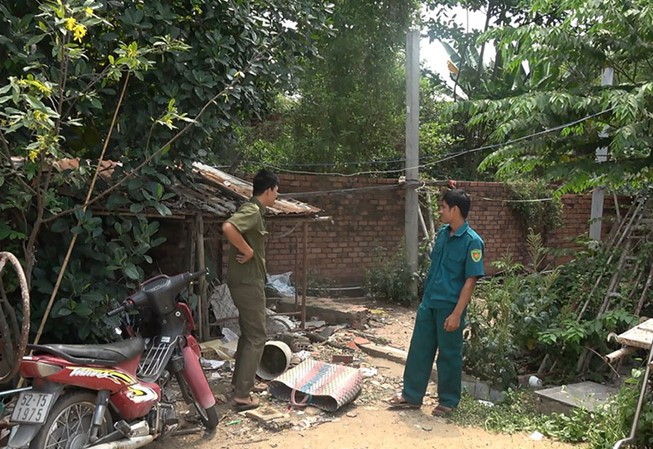 Hơn 10 đối tượng vây chém nhầm, một người tử vong Nhóm thanh niên tìm đến khu trọ truy sát khiến một người đàn ông không liên quan tử vong