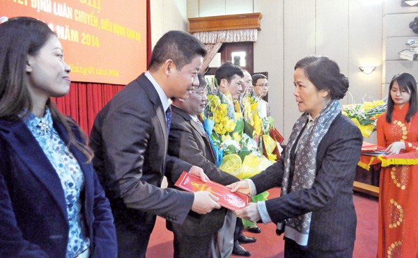 5 năm, Hà Nội luân chuyển 146 cán bộ lãnh đạo Hà Nội công bố điều động, luân chuyển cán bộ đợt 1/2014. Ảnh: N.Hà