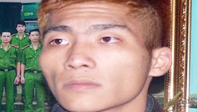 'Ngáo đá' dùng mũ bảo hiểm tấn công công an ngay tại đồn Đối tượng Nguyễn Thế An tại Cơ quan Công an.