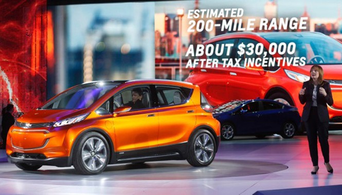 Tận thấy ‘sát thủ Tesla’ Chevrolet Bolt “Sát thủ Tesla” Chevrolet Bolt giới thiệu tại triển lãm Ô tô Bắc Mỹ 2015.