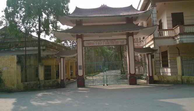 Không bổ nhiệm lại hiệu trưởng vi phạm chính sách Trường THPT DTNT tỉnh Thanh Hóa, đường Phạm Ngũ Lão, phường Đông Sơn, TP Thanh Hóa. Ảnh: Hoàng Lam.