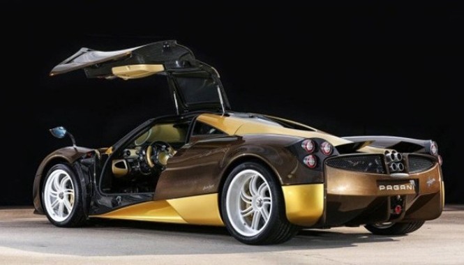Siêu xe Pagani Huayra vàng nâu cực đẹp của đại gia Nhật Bản Siêu xe Pagani Huayra.