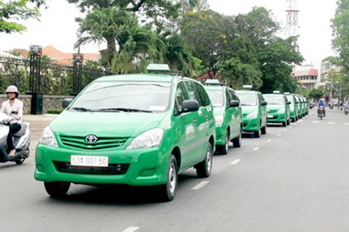 Giá cước taxi tiếp tục giảm Các hãng taxi đồng loạt giảm giá. Ảnh: GD.