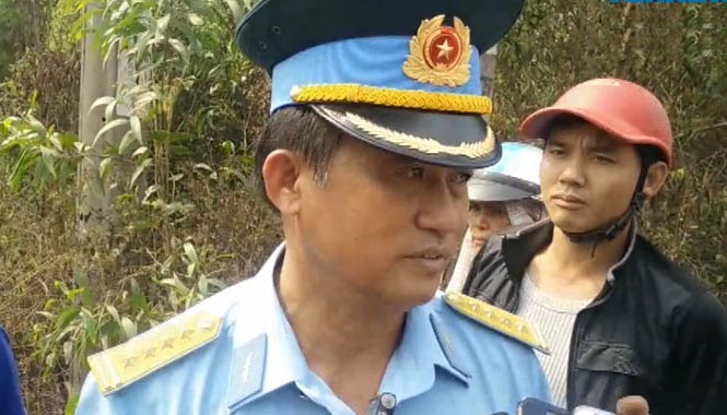 Trực thăng quân sự UH-1 rơi do hỏng hóc khi bay Trực thăng quân sự UH-1 rơi do hỏng hóc khi bay