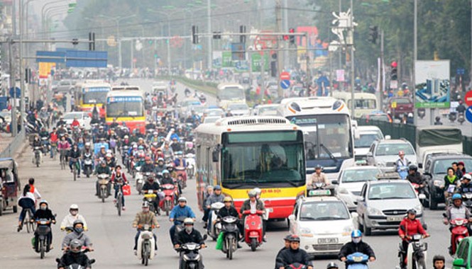 Sở Giao thông Hà Nội sẽ tiếp tục phân làn cưỡng bức Đường Giải Phóng trở nên lộn xộn sau khi dải phân làn cưỡng bức được dỡ bỏ. Ảnh:Bá Đô.