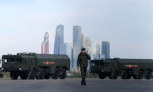 Nga nói đưa tên lửa hạt nhân tới sát sườn NATO để tập trận Tên lửa Iskander-M có khả năng mang đầu đạn hạt nhân của Nga. Ảnh: Reuters.
