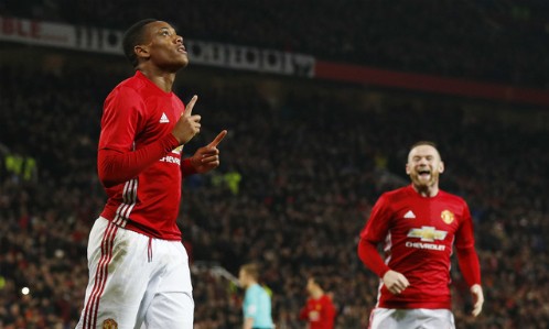Ibrahimovic và Martial ghi cú đúp, M.U đè bẹp West Ham Martial ghi bàn trở lại cho Man Utd. Ảnh: Reuters.