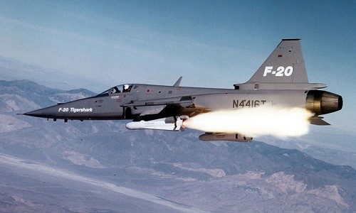 'Cá mập hổ' F-20, mẫu tiêm kích ế ẩm nhất của Mỹ Mẫu tiêm kích F-20 của Mỹ. Ảnh: Aviations militaires.