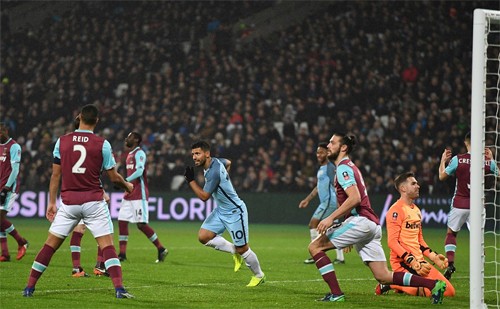 Man City giành chiến thắng năm sao ở FA Cup Aguero và các đồng đội có một buổi tối thi đấu nhàn nhã.