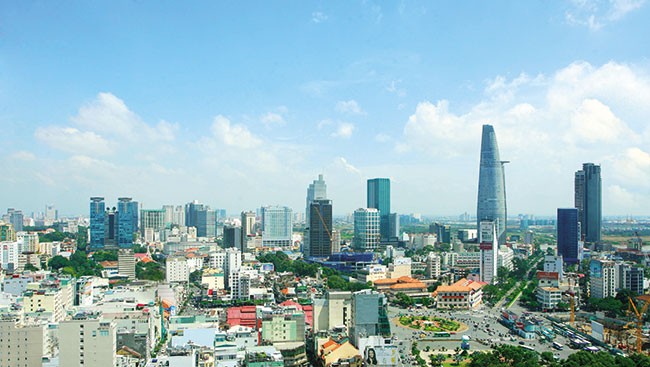 Giao dịch bất động sản tại TPHCM cao nhất từ năm 2010 Trong quý 4/2016, thị trường bất động sản tại TPHCM ghi nhận giao dịch nhà ở cao nhất từ năm 2010.