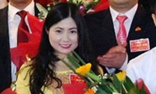 Vụ Trần Vũ Quỳnh Anh: Giám đốc Sở lên Phó Chủ tịch tỉnh phải có 'phù phép' Trần Vũ Quỳnh Anh hiện đang ở đâu là điều dư luận xã hội quan tâm.