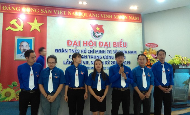 Đoàn viên thanh niên tăng cường tương tác qua mạng xã hội Ban chấp hành Đoàn cơ sở phía Nam nhiệm kì 2017 – 2019.