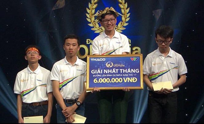 Phạm Thọ Quốc Long càng chơi càng hay tại cuộc thi tháng Olympia Phạm Thọ Quốc Long sẽ góp mặt trong cuộc thi quý III "Đường lên đỉnh Olympia", sẽ phát sóng vào chiều 21/5 tới. Ảnh: Fanpage Đường lên đỉnh Olympia.