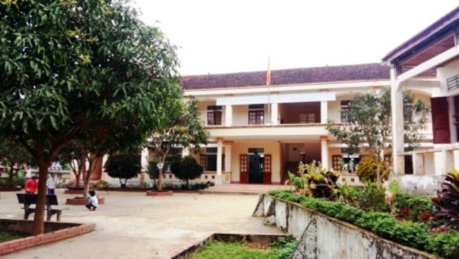 Giáo viên đánh vào đầu 23 học sinh bị đình chỉ dạy chuyển sang làm tạp vụ Trường Tiểu học Diên Lãm, huyện Quỳ Châu, nơi xảy ra sự việc