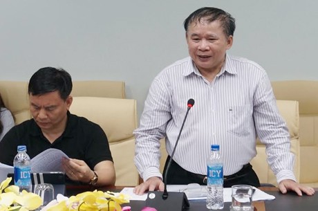 Xử lý kịp thời, tại chỗ các vấn đề sức khỏe của thí sinh Thứ trưởng Bộ GD&ĐT Bùi Văn Ga nhấn mạnh phải tăng cường nhân lực y tế, đảm bảo sức khỏe thí sinh trong suốt kỳ thi. Ảnh: T.T.