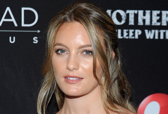Bạn gái kém sao Hollywood Sean Penn 32 tuổi là ai? Leila George, bạn gái mới của Sean Penn kém anh 32 tuổi