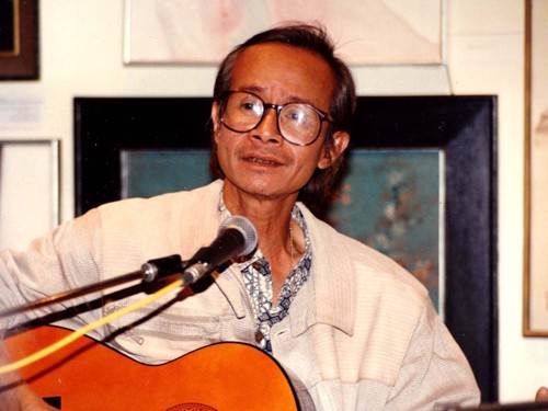 Cục trưởng NTBD hướng dẫn ĐH Y Dược Huế làm hồ sơ 'Nối vòng tay lớn' Nhạc sĩ Trịnh Công Sơn.