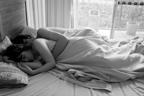 Hay cáu bẳn vì chuyện chăn gối với chồng quá nghèo nàn Ảnh minh họa