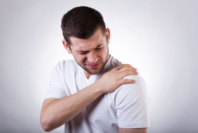 Đau vai gáy: Dấu hiệu cảnh báo nhiều bệnh nguy hiểm Ảnh minh họa: FamilyDoctor.org