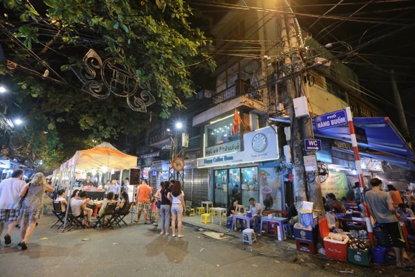 Chưa mở rộng phố đi bộ trong vùng lõi phố cổ Chưa mở rộng phố đi bộ trong vùng lõi phố cổ
