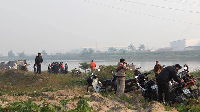 Cứu bạn nhảy cầu, nam thanh niên chết đuối Khu vực phát hiện thi thể 2 thanh niên. Ảnh: CTV