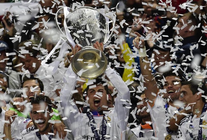 Real vẫn giàu nhất làng thể thao thế giới Real với Ronaldo vẫn là số 1 thế giới về thương mại