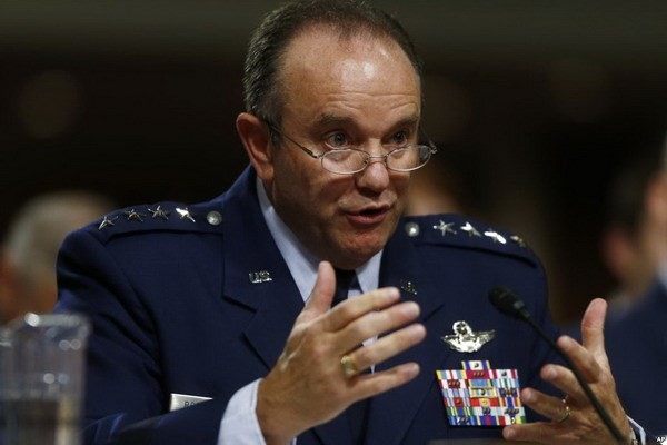 Bản tin 8H: NATO bất ngờ tuyên bố nối lại quan hệ với Nga Tướng Philip Breedlove tuyên bố thiết lập lại quan hệ với đối tác Nga.