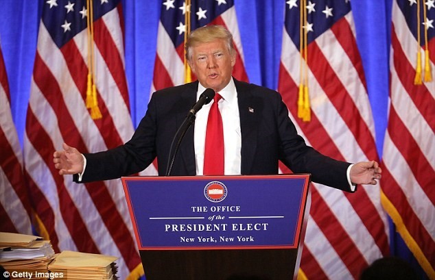 Bản tin 14H: 100 triệu USD đảm bảo an ninh cho lễ nhậm chức của ông Trump Tổng thống đắc cử Mỹ Donald Trump trong cuộc họp báo hôm 11/1 (Nguồn: DM)